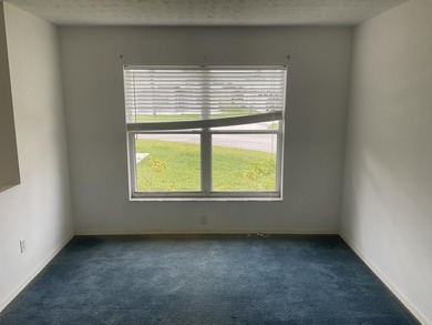 Welcome to this immaculate Home with an open Plan. Enjoy an - photo 37