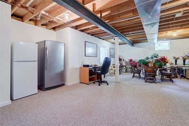 Impeccably maintained and thoughtfully designed, this spacious - photo 40