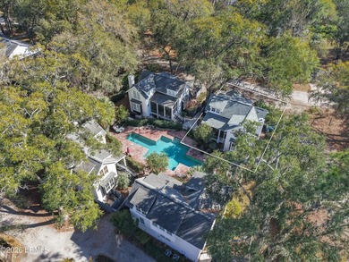 Set within Old Shell Point, this residence has been thoughtfully - photo 45