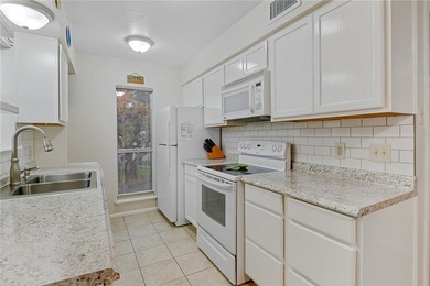 Welcome to coastal living in beautiful Rockport, Texas! This