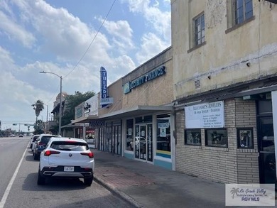 Reduced!!! Excellent location in the heart of San Benito. Nicely - photo 12