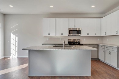 Discover easy, modern living in King's Pointe, Fairlawn's newest - photo 12