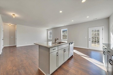 Discover easy, modern living in King's Pointe, Fairlawn's newest - photo 13
