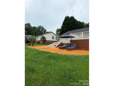 Welcome to your Lake Norman waterfront home! Drought resistant - photo 15
