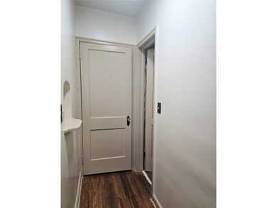 Bungalow style home on .5 acres in Saydel school system in NE