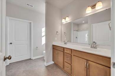 Discover easy, modern living in King's Pointe, Fairlawn's newest - photo 20