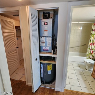 It Is Difficult To Find A Nice Lakefront Condo On The 1st Floor - photo 21