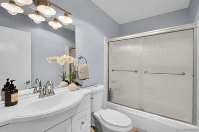 PRICED TO SELL! Beautifully upgraded end-unit townhouse in the - photo 22