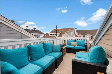 This immaculately appointed and upgraded home is just 40 paces - photo 23