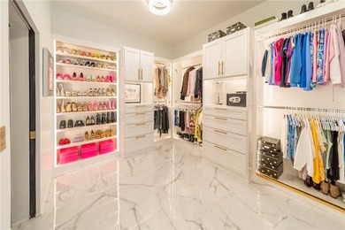 This one-level showstopper in the gated Clear Creek Golf Course - photo 30