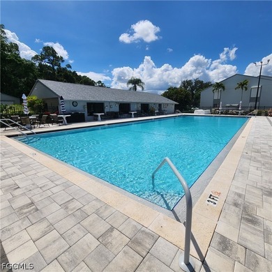 It Is Difficult To Find A Nice Lakefront Condo On The 1st Floor - photo 34