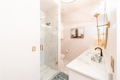 This one-level showstopper in the gated Clear Creek Golf Course - photo 42