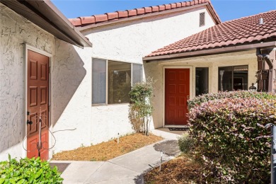 Lake Harris Townhome/Townhouse Sale Pending in Yalaha Florida
