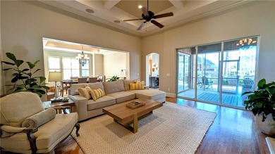 Elegant brick home in the wonderful Grove Hill! Neighborhood - photo 6