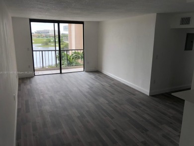 (private lake, pond, creek) Condo For Sale in Miami Florida