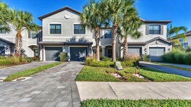 (private lake, pond, creek) Townhome/Townhouse Sale Pending in Bradenton Florida