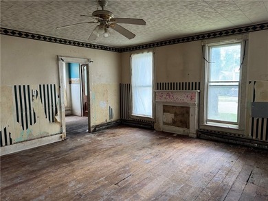 Calling all investors! Ripe for flipping. ----- Solid home with - photo 14
