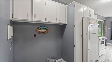 Move-in ready lakeview cabin featuring 2 bedrooms, 1 bath, and - photo 19
