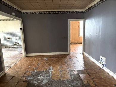 Calling all investors! Ripe for flipping. ----- Solid home with - photo 19