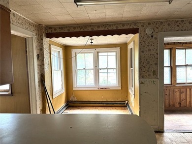 Calling all investors! Ripe for flipping. ----- Solid home with - photo 22