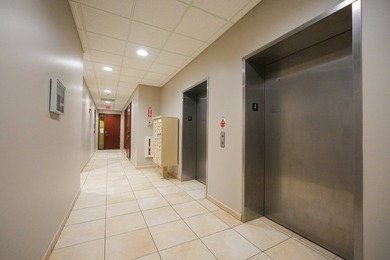 Prime opportunity to own 7,835 square feet of executive office - photo 2