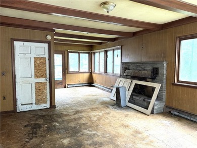 Calling all investors! Ripe for flipping. ----- Solid home with - photo 23