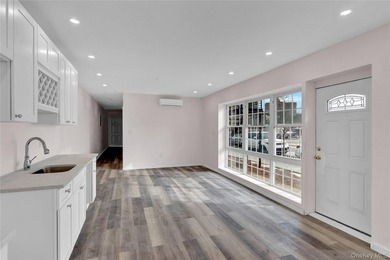 Magnificent structure destined to be a 3-Family home, being sold - photo 24