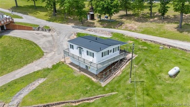 Move-in ready lakeview cabin featuring 2 bedrooms, 1 bath, and - photo 27