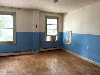 Calling all investors! Ripe for flipping. ----- Solid home with - photo 29