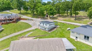 Move-in ready lakeview cabin featuring 2 bedrooms, 1 bath, and - photo 33