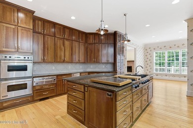 Nestled on 1.4 private acres in the heart of coveted Porters - photo 9