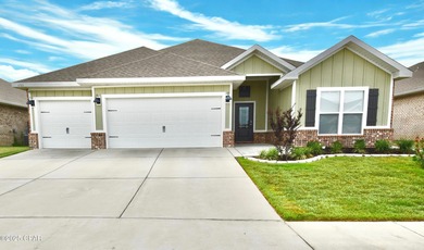 Deer Point Lake Home Sale Pending in Panama City Florida