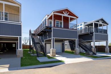 Lake Lewisville Home For Sale in Oak Point Texas