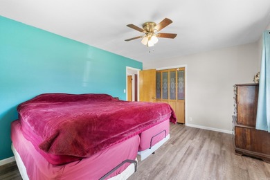 Conveniently located in the heart of Mountain Home this home - photo 19