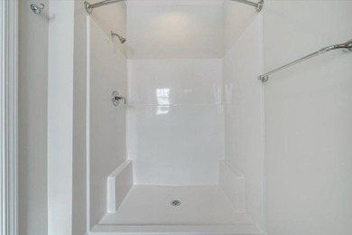 One level living. This spacious home features an open concept - photo 19