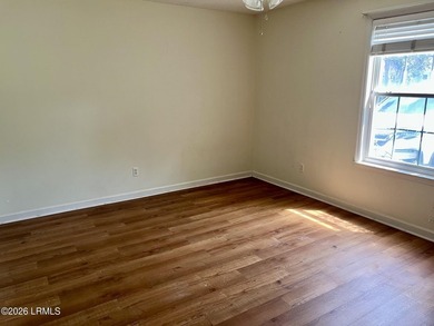 THIS IS ONE SWEET PROPERTY IN A TOP NOTCH LOCATION. PERFECT AS A - photo 20