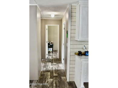 This beautifully maintained manufactured 2023 Clayton home - photo 29