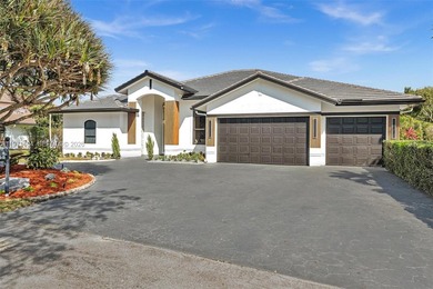 (private lake, pond, coastal) Home For Sale in Davie Florida