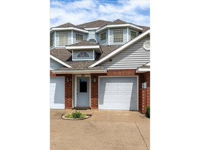 Discover a community gem, with this gorgeous 3-bed, 2.75-bath - photo 2
