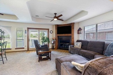 Discover a community gem, with this gorgeous 3-bed, 2.75-bath - photo 3
