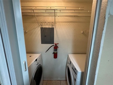 SELLER MOTIVATED. Seller offering closing cost - photo 8