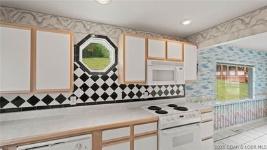 Move-in ready lakeview cabin offering 3 bedrooms, 2 baths, and - photo 11
