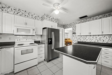 AFFORDABLE GULF ACCESS WATERFRONT POOL HOME ON CAPE CORAL'S - photo 18