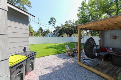 Downtown Beaufort Charm Meets Modern Luxury. Step into a - photo 20