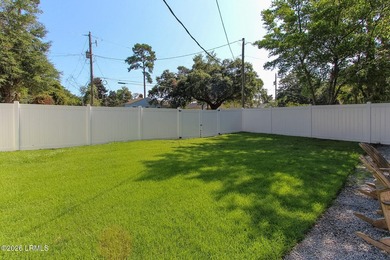 Downtown Beaufort Charm Meets Modern Luxury. Step into a - photo 31