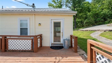 Move-in ready lakeview cabin offering 3 bedrooms, 2 baths, and - photo 32