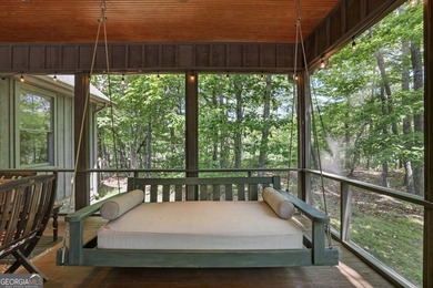This spectacular 3,030-square-foot, 4-bedroom, 4-bathroom lake - photo 3