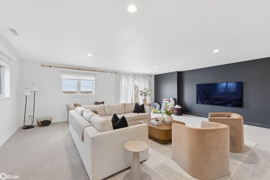 Gorgeous doesn't even begin to describe this 4 bedroom, 3-bath - photo 35