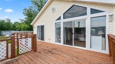 Move-in ready lakeview cabin offering 3 bedrooms, 2 baths, and - photo 37