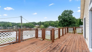 Move-in ready lakeview cabin offering 3 bedrooms, 2 baths, and - photo 38